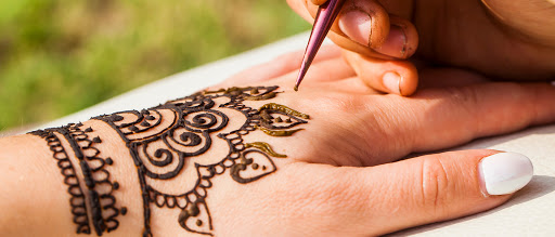 famous mehndi artist chandigarh