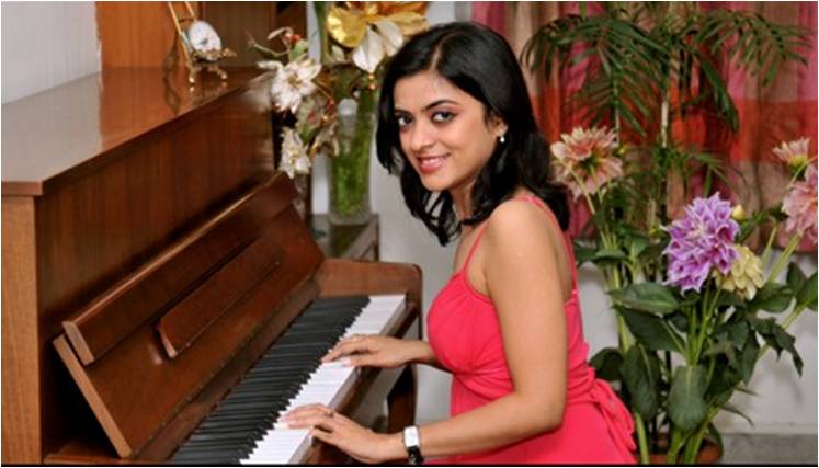 piano players chandigarh