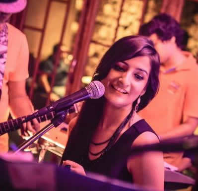 female singers chandigarh